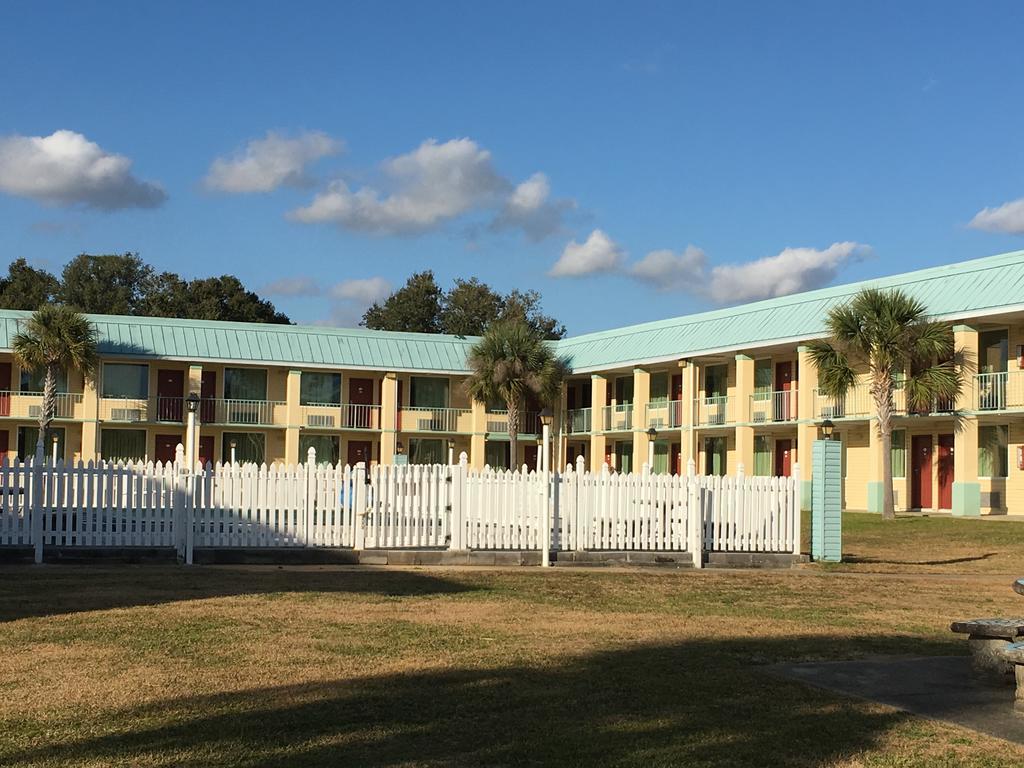 Garden Inn & Suites Pensacola Esterno foto