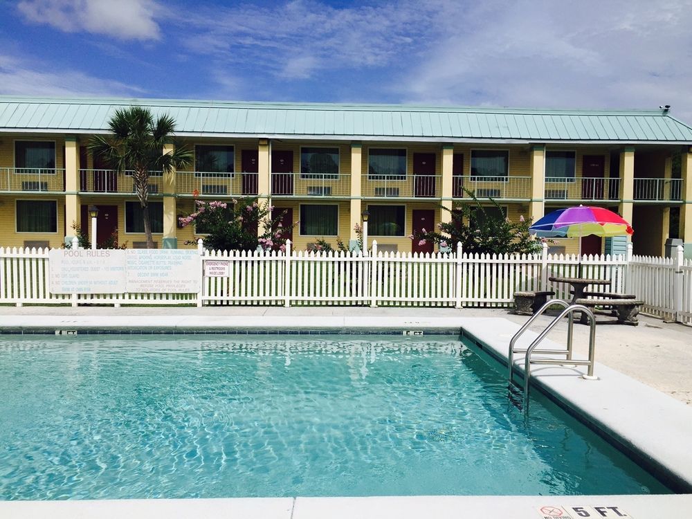 Garden Inn & Suites Pensacola Esterno foto